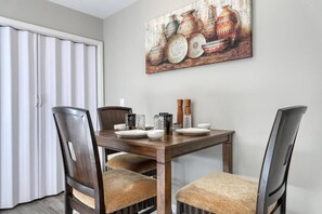 Private kitchen - Ocean Walk (North Myrtle Beach)