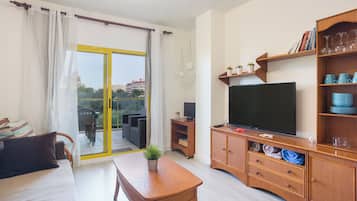 Télévision, table de tennis de table