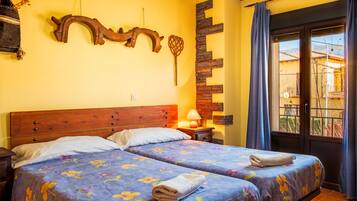 5 slaapkamers, een strijkplank/strijkijzer, beddengoed