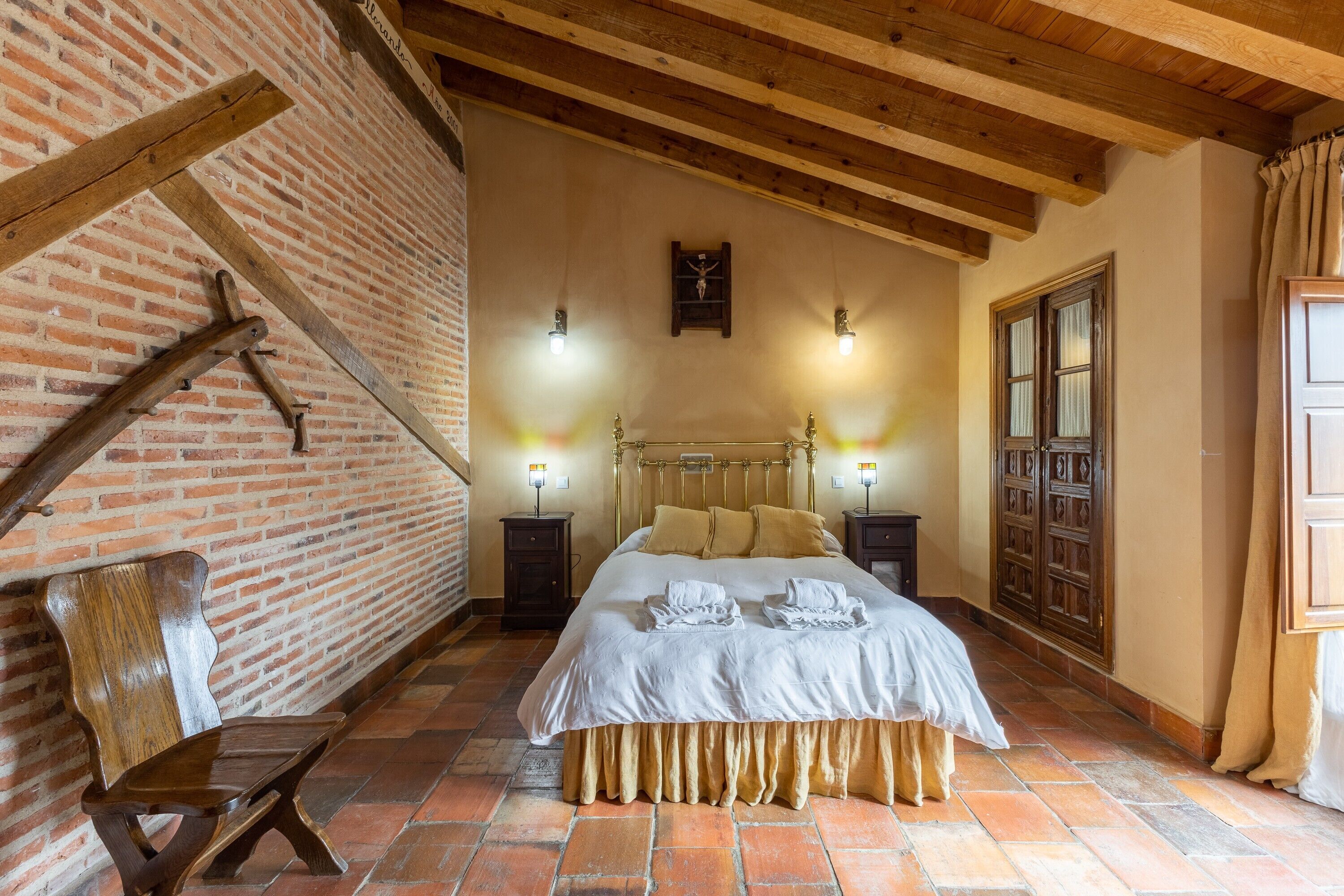 4 chambres, Wi-Fi gratuit, draps fournis