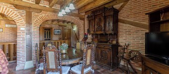Country House 'La Tarja 1' with Private Garden and Wi-Fi