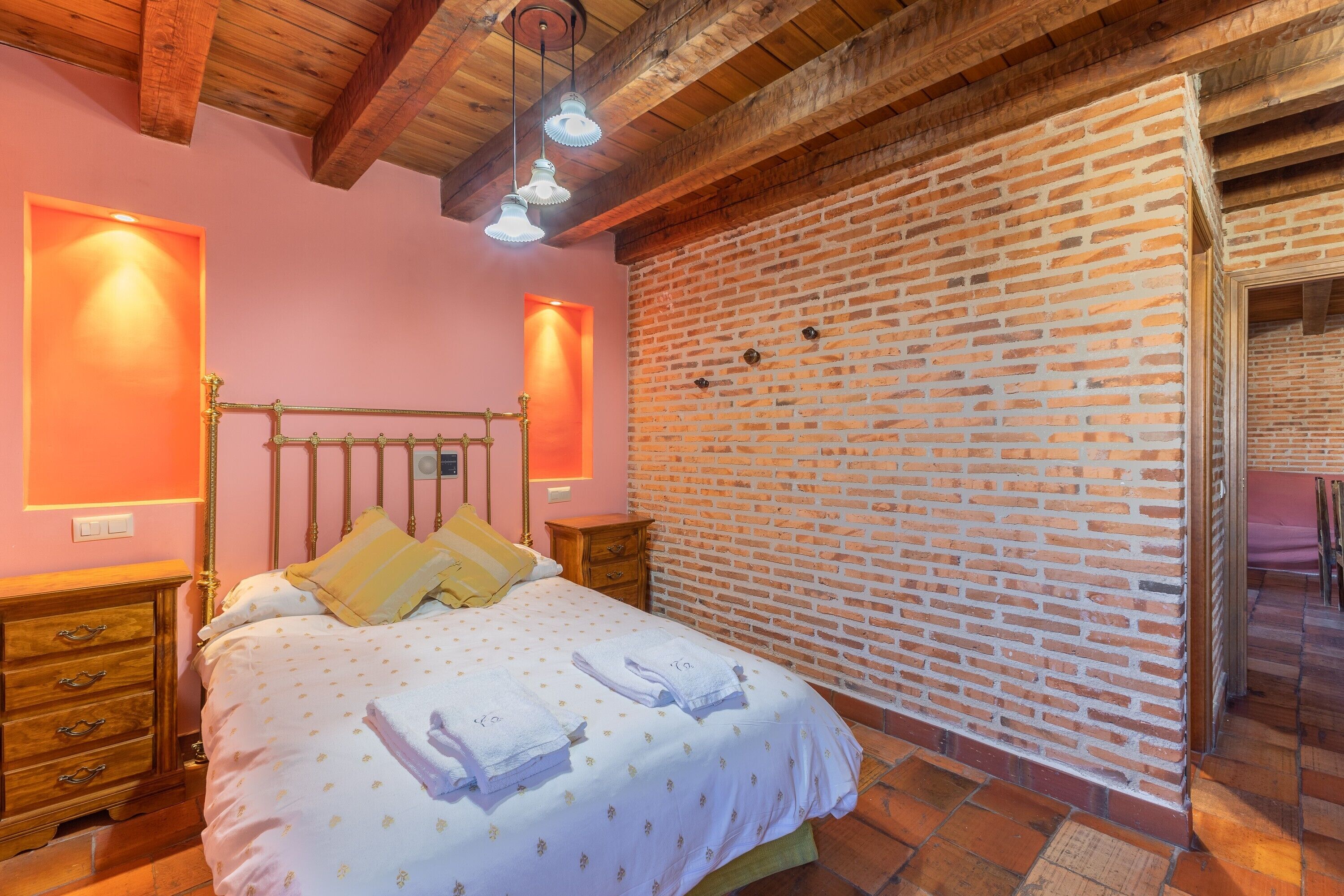 4 slaapkamers, gratis wifi, beddengoed