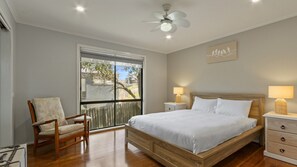 5 habitaciones, tabla de planchar con plancha y wifi gratis