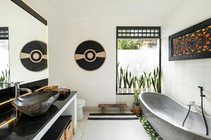 Villa, 3 Bedrooms, Pool View | Bathroom | Separate bathtub and shower, free toiletries, hair dryer, towels - Villa Lepak by the River Ubud (Ubud)
