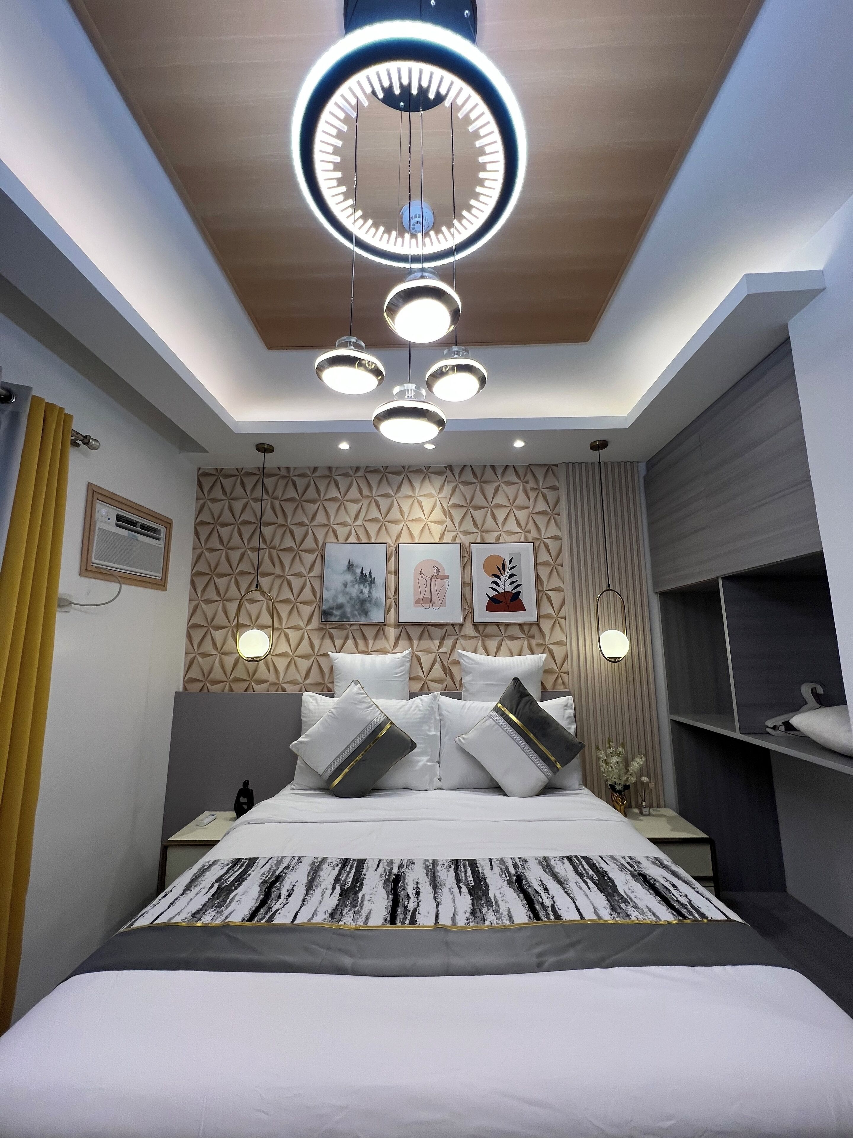 1 Schlafzimmer, Schreibtisch, laptopgeeigneter Arbeitsplatz