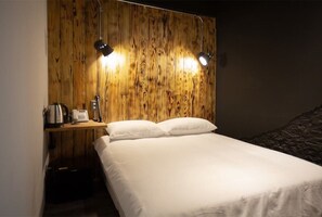 经济双人房, 1 张双人床, 无烟房 | 特色装修、免费 WiFi、床单