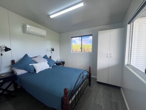 1 chambre, fer et planche à repasser, Wi-Fi gratuit, draps fournis