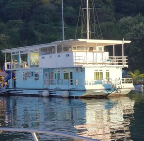 Exterior - Despierta sobre el mar  (Garrote)