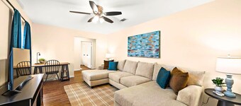 Premier Seabrook Villa:Coastal |Stylish|Beach Fun