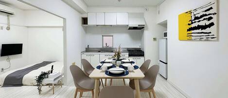 3 soverom, strykejern/-brett, wi-fi og sengetøy