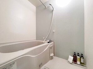 Dusj og hårføner