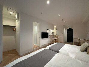 Iron/ironing board, WiFi, bed sheets