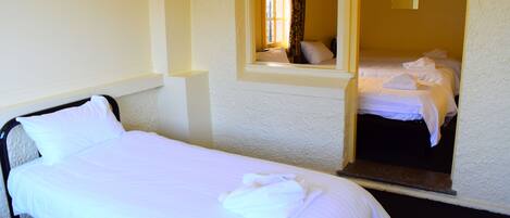 Fer et planche à repasser