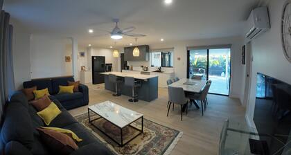 Great Family & Pet-Friendly Getaway, Sleeps 8