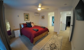 4 bedrooms, iron/ironing board, travel crib, free WiFi