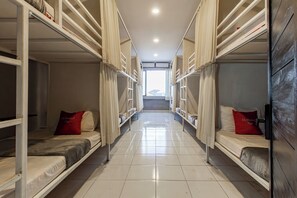 Ropa de cama de alta calidad, wifi gratis y ropa de cama 