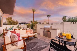 Outdoor dining - A Desert Dream | Perfect Getaway in Old Town! (Scottsdale)
