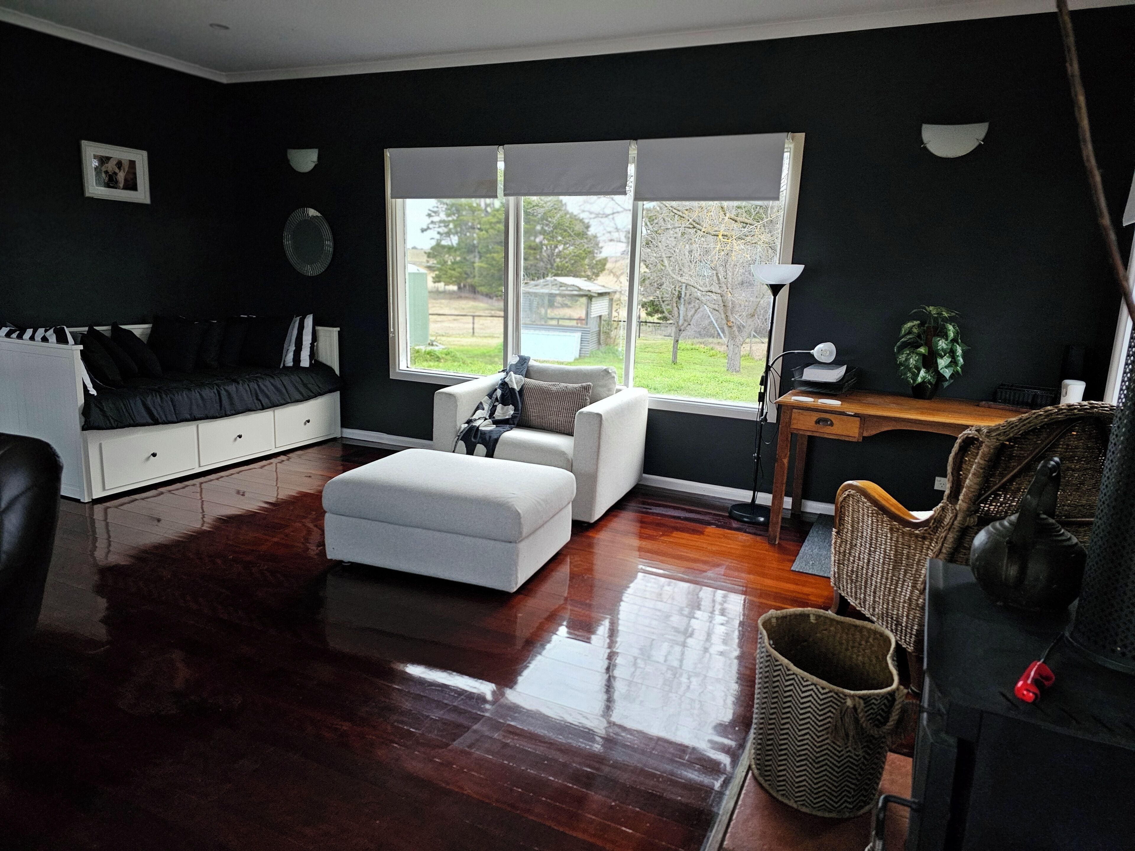 Télévision, cheminée