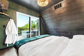 Individually decorated, individually furnished, desk, laptop workspace