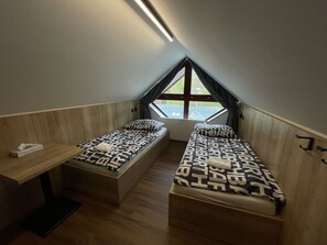 4 bedrooms, free WiFi