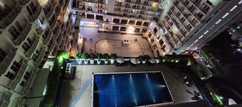 Spacious 1-bedroom apartment with AC, WiFi in charming Lucknow