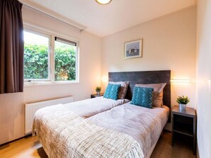 2 chambres, lit parapluie, Wi-Fi gratuit, draps fournis