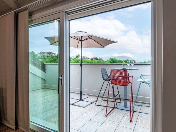 Interior - Beautiful apartment for 4 guests with A/C, WIFI, TV, terrace and panoramic view (Briaglia)
