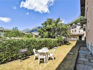 Outdoor dining - Cosy apartment for 4 guests with WIFI, TV and pets allowed (Bormio)