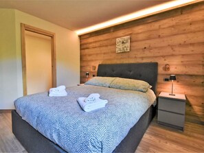2 bedrooms, travel cot, free WiFi - Cosy apartment for 4 guests with WIFI, TV and pets allowed (Bormio)