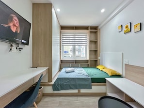 Estudio básico, 1 cama doble | Escritorio, espacio para trabajar con un portátil, wifi gratis