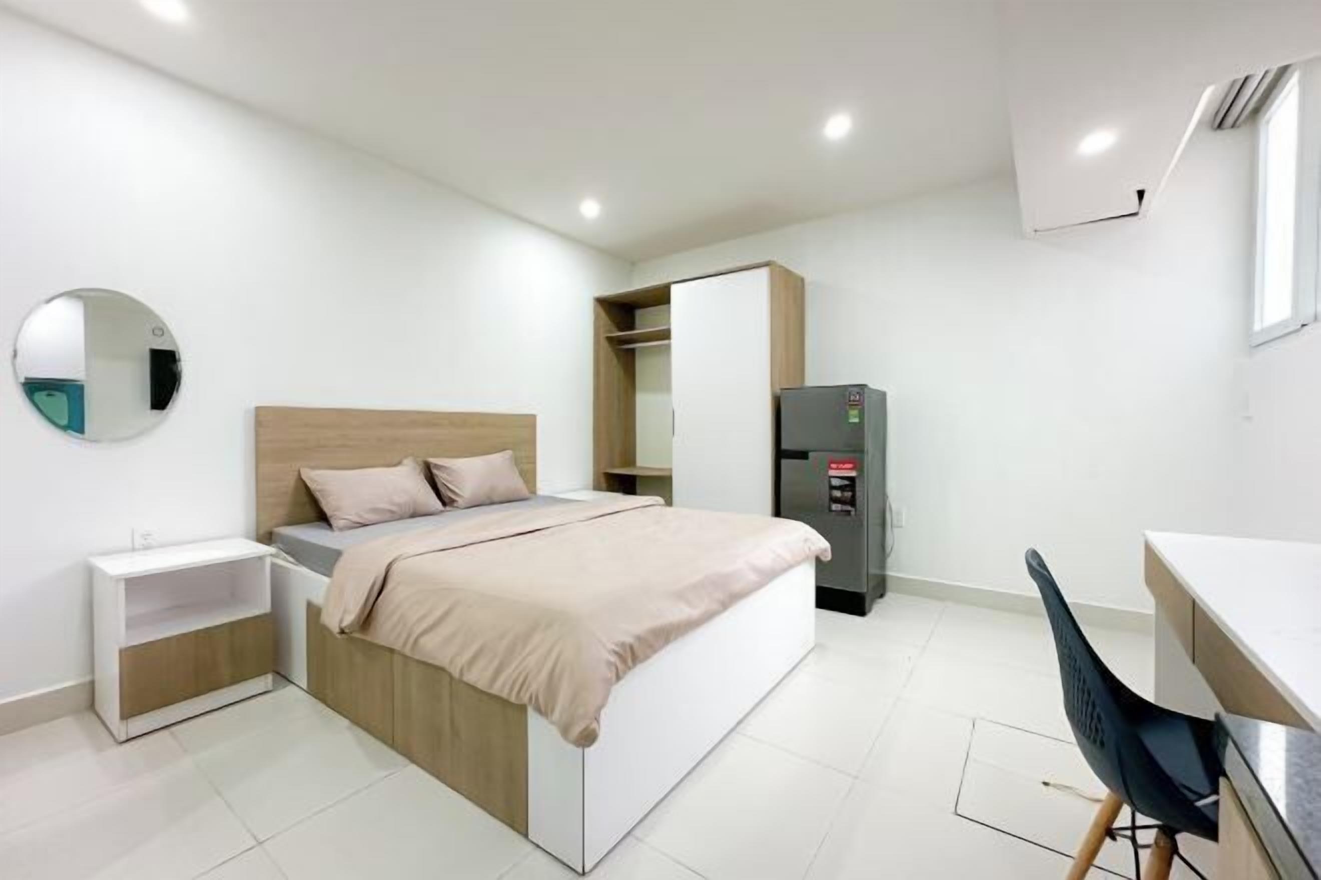 مكتب ومساحة عمل للكمبيوتر المحمول وواي فاي مجانًا