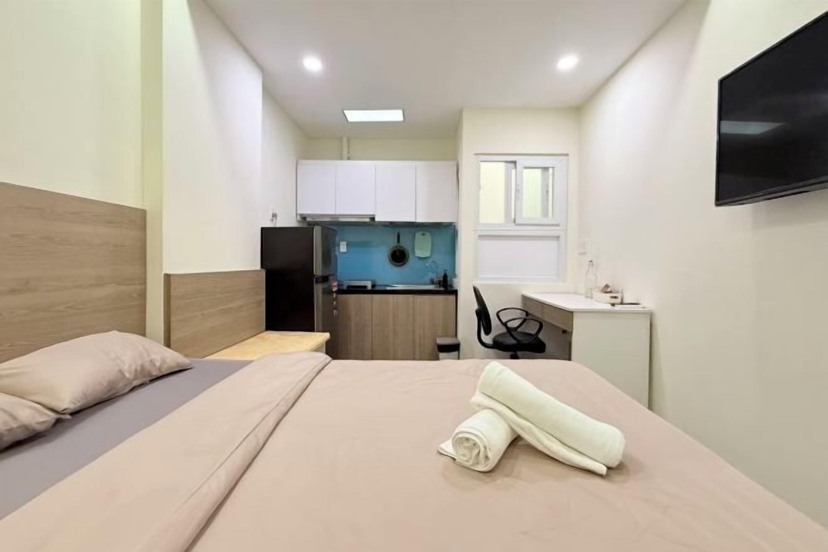 مكتب ومساحة عمل للكمبيوتر المحمول وواي فاي مجانًا