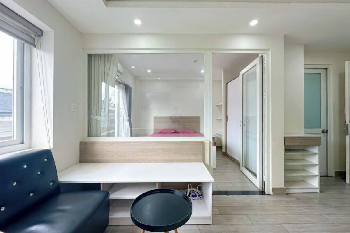 Desk, laptop workspace, free WiFi
