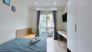 Comfort Studio, 1 Katil Kelamin (Double), Balcony | Meja, ruang kerja komputer riba, Wi-fi percuma 