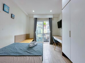 Studio Comfort - 1 dubbelsäng - balkong | Skrivbord, arbetsyta för laptop och gratis wi-fi