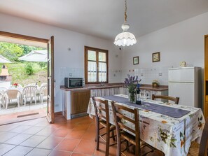 Oven, dishwasher, toaster, high chair - Lovely apartment for 17 people with pool, A/C, WIFI, TV, patio, pets allowed and panoramic view (Castellina Marittima)