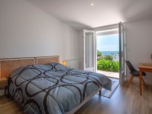 3 habitaciones, cuna de viaje, wifi y ropa de cama