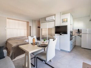 1 slaapkamer, reisbedje, wifi, beddengoed