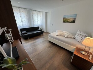 2 bedrooms, free WiFi