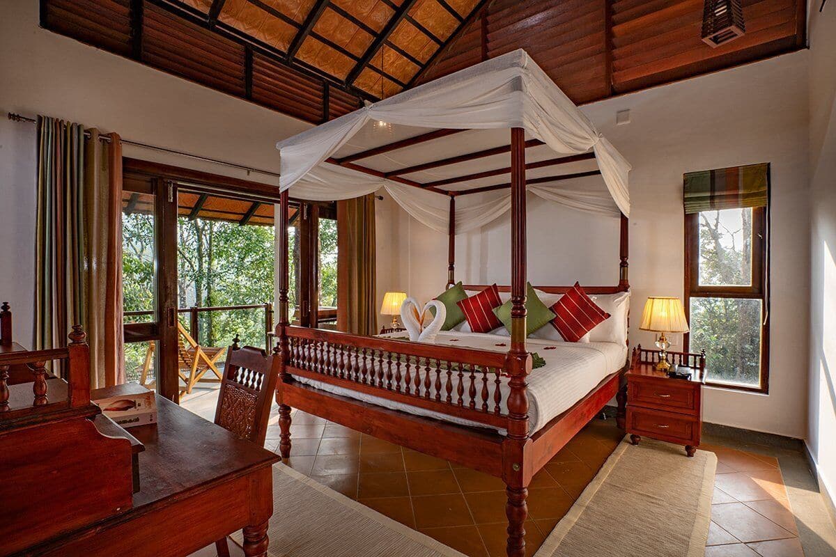 Superior Suite, Balcony, Garden View | Desk, laptop workspace, iron/ironing board, WiFi (free)