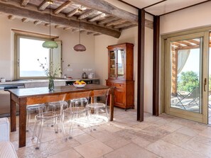 Dining - Wonderful private villa for 10 people with private pool, WIFI, terrace and pets allowed (Roccastrada)
