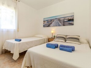 3 bedrooms, travel crib, free WiFi