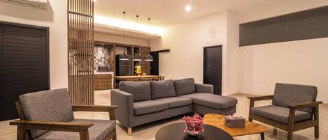 Basic House | Living area