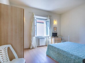 2 makuuhuonetta, vauvan matkasänky, ilmainen Wi-Fi, vuodevaatteet