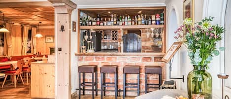 Bar (in der Unterkunft)