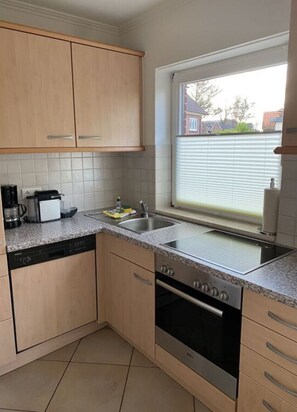 House | Private kitchen | Electric kettle, toaster