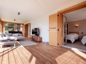 4 bedrooms, free WiFi