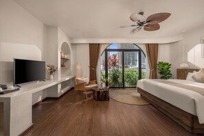 Quarto família, 2 quartos, vista para o jardim | Roupas de cama premium, frigobar, individualmente decorados