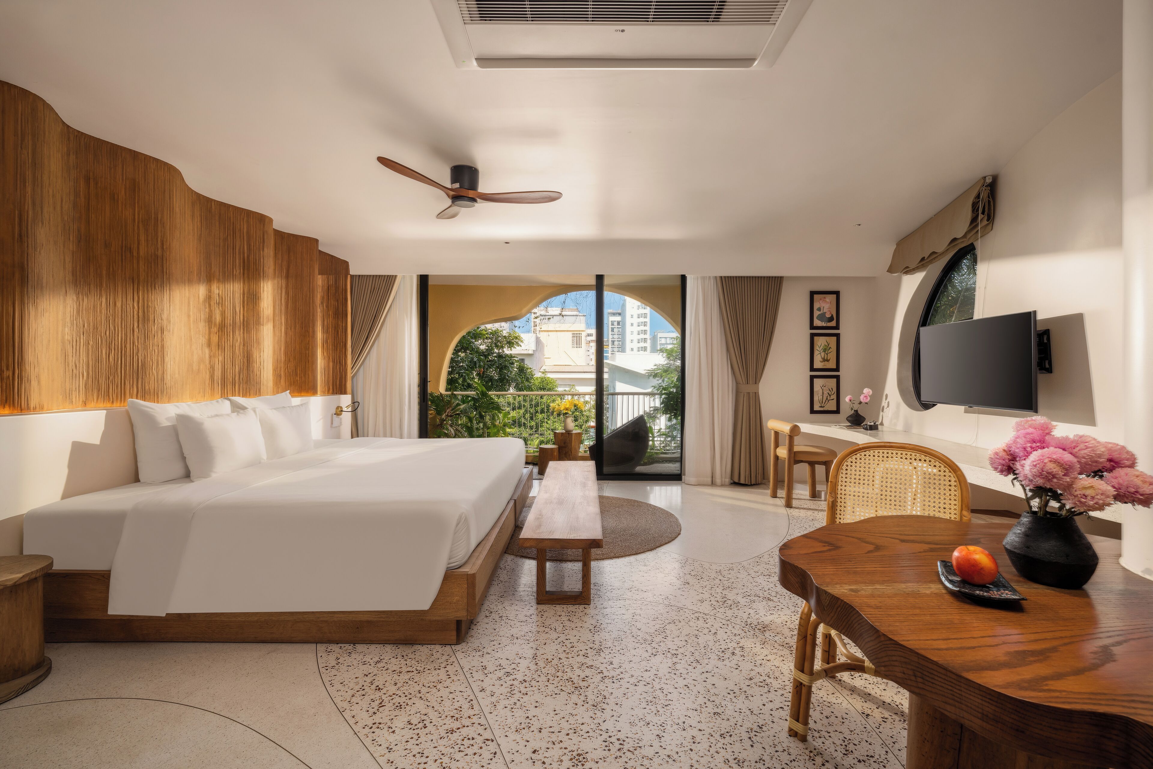 Grand studio suite | Luxe beddengoed, een minibar, individueel gedecoreerd