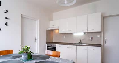 Wonderful private villa for 5 people with WIFI, TV, terrace, pets allowed and parking
